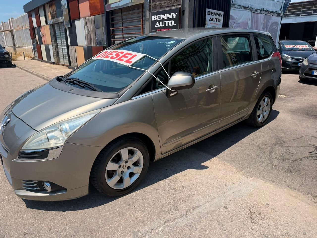 Peugeot 5008 1.6 HDi 112CV Allure