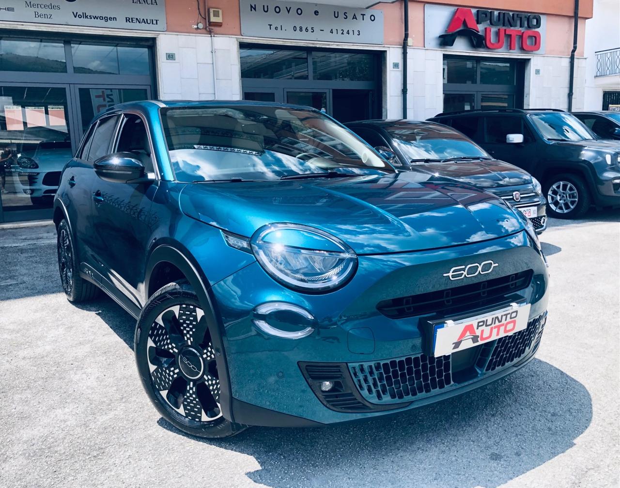 Fiat 600 Hybrid 110 CV DCT MHEV Business