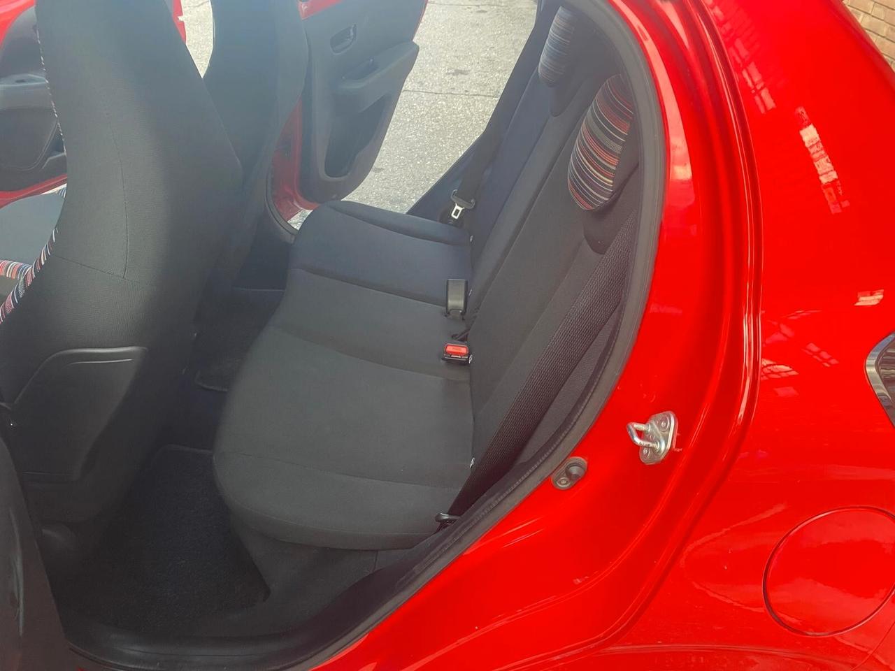 Citroen C1 72cv 5 porte Feel - 1 PROP. - GARANZIA 12 MESI