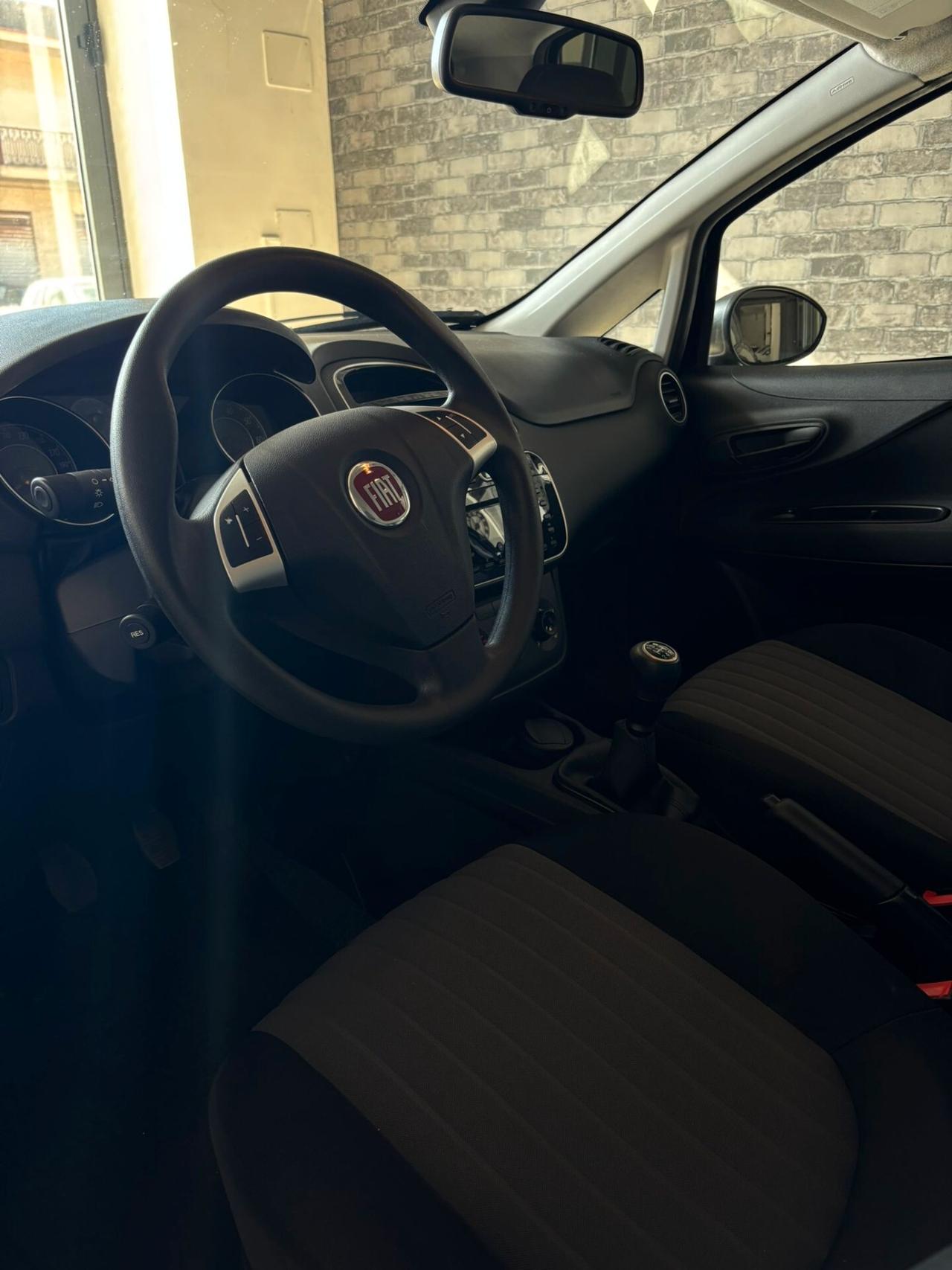 Fiat Punto 1.3 MJT II S&S 95 CV 5 porte Street