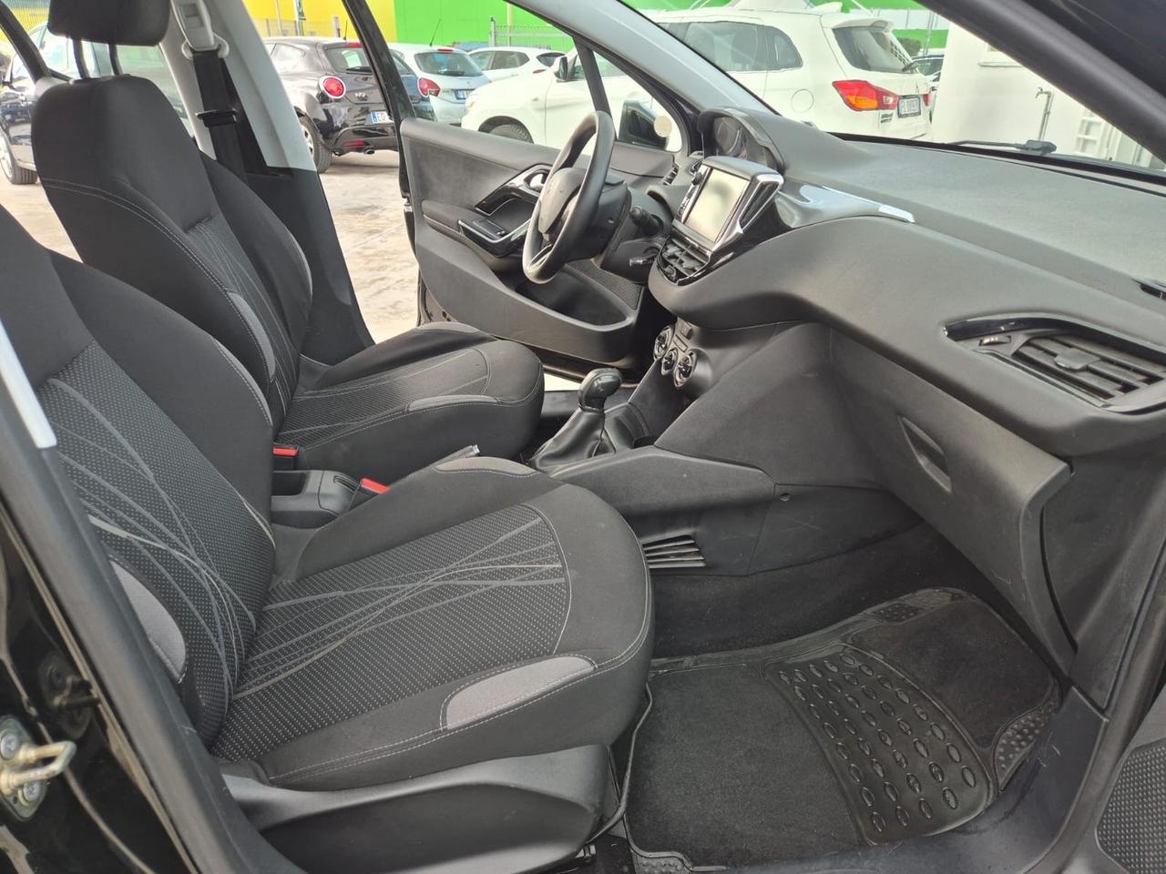 Peugeot 208 1.2 VTi 82 CV 5 porte Allure