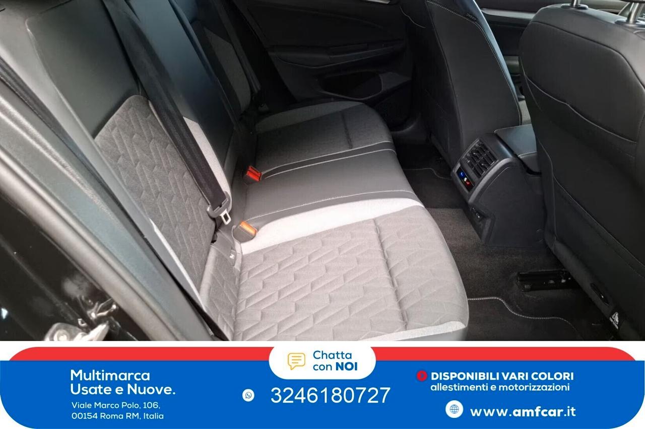 Volkswagen Golf 2.0 TDI 150 CV DSG SCR R-Line 8,5