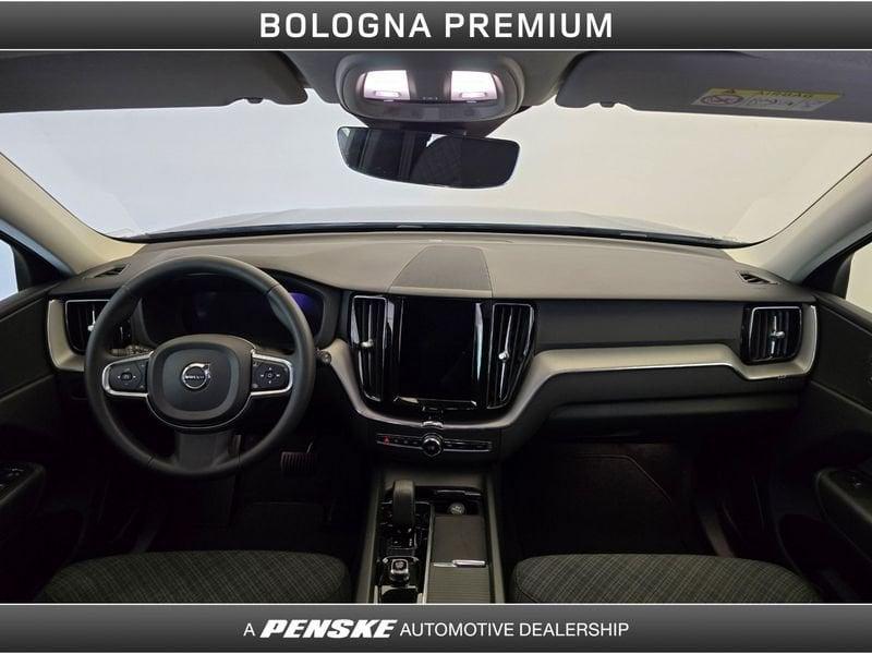 Volvo XC60 B4 (d) AWD automatico Core