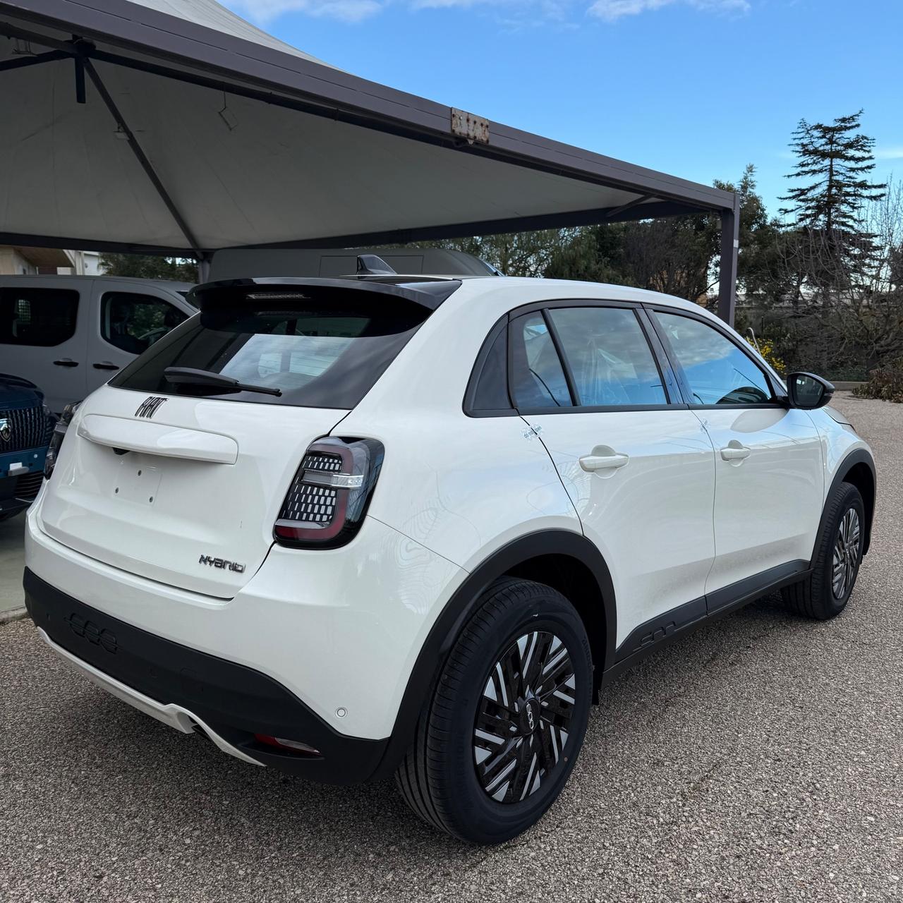 Fiat 600 Hybrid 110 CV DCT MHEV Business