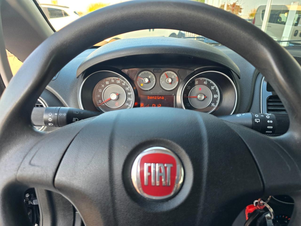 Fiat Punto 1.4 S&S 8V Metano Street 77cv 2015 NEOPATENTATI