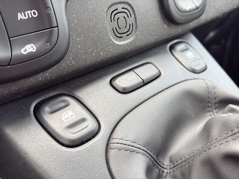 FIAT Panda Cross Panda 0.9 t.air t. Cross 4x4 s&s 85cv 5p.ti