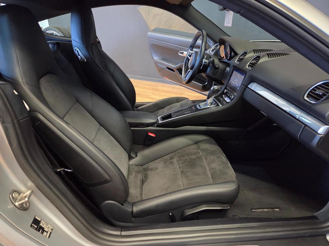 Porsche 718 Cayman 2.0 300cv pdk