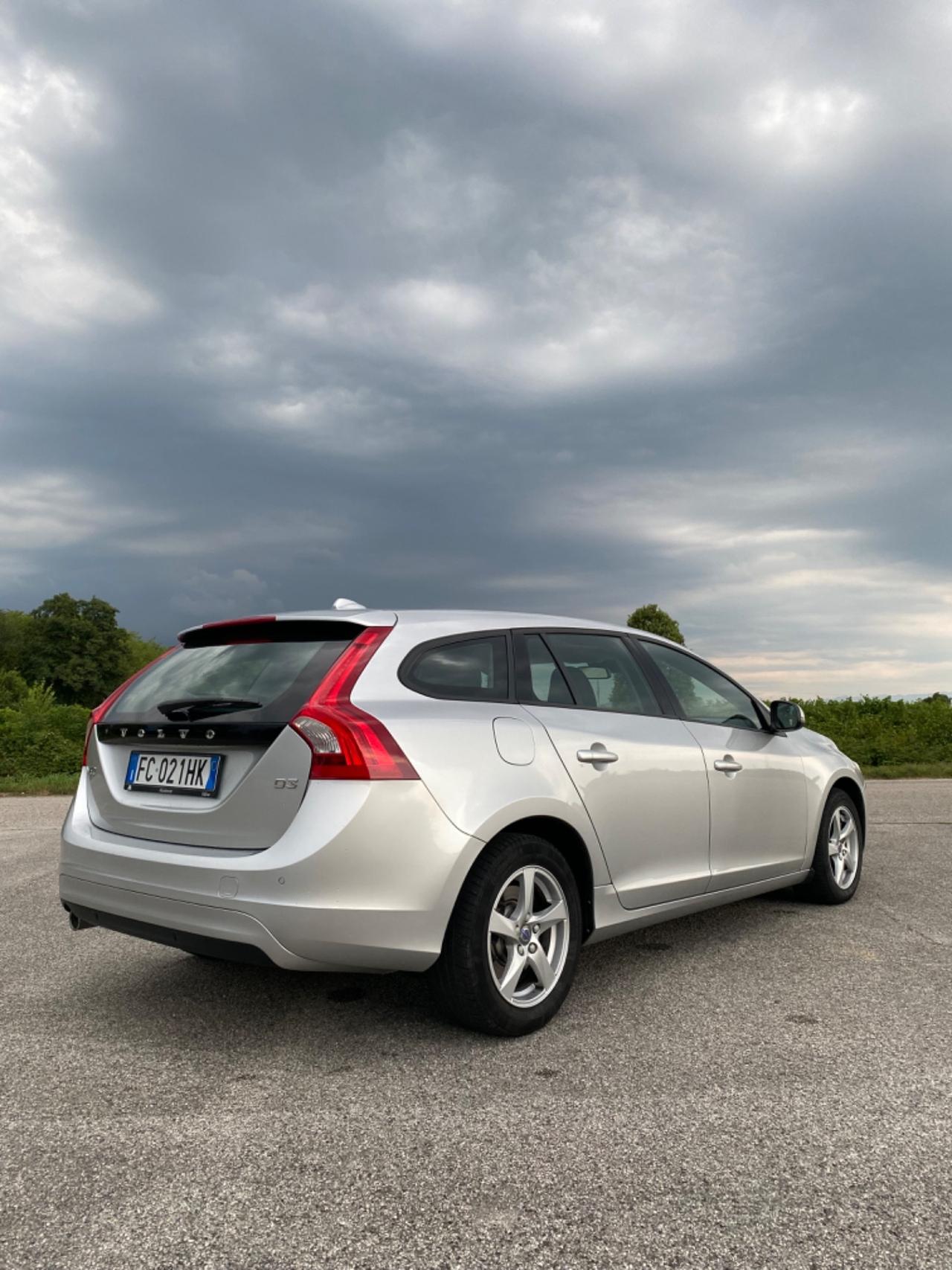 Volvo V60 D3 Geartronic Momentum