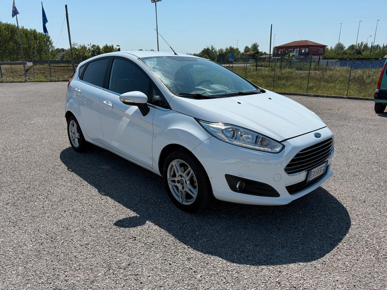 Ford Fiesta 1.5 TDCi 75CV 5 porte Titanium
