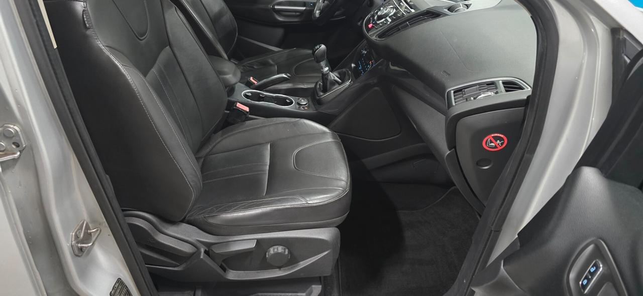 Ford Kuga 2.0 TDCI 140 CV 4WD Business