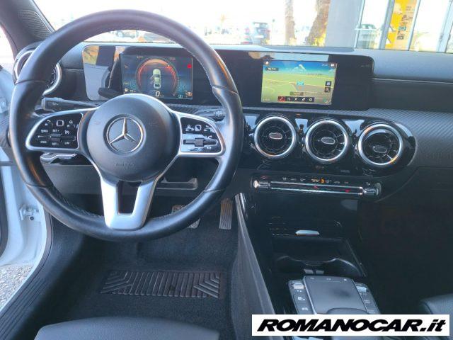 MERCEDES-BENZ A 180 d Automatic Business Pelle-Navy