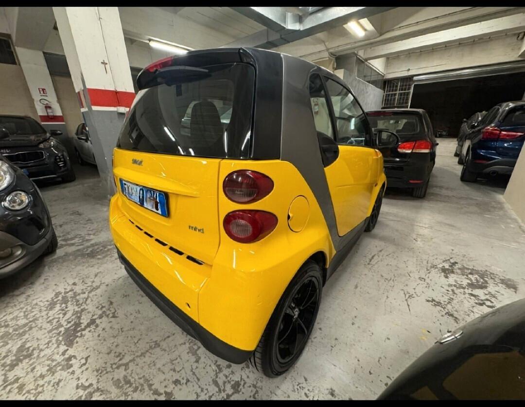 Smart ForTwo 1000 45 kW MHD coupé pure