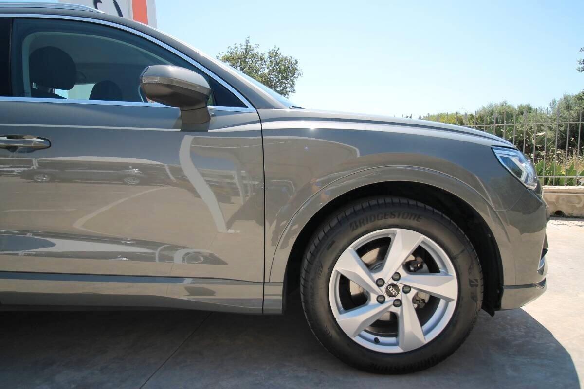 Audi Q3 35 TDI S tronic Business Advanced|2022
