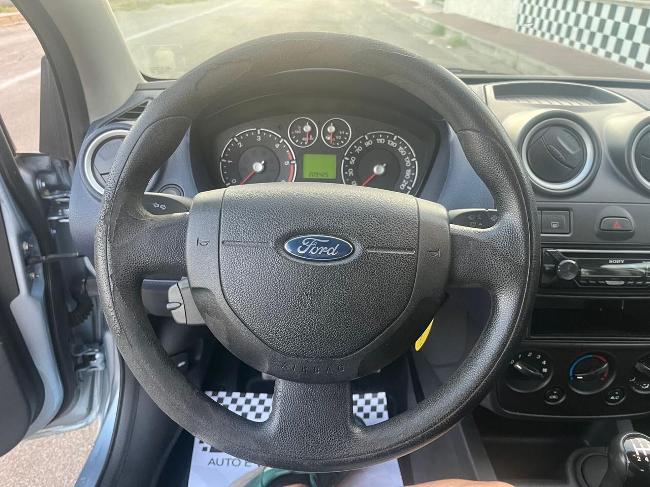 Ford Fiesta 1.4 TDCi 3p. Ghia 2006