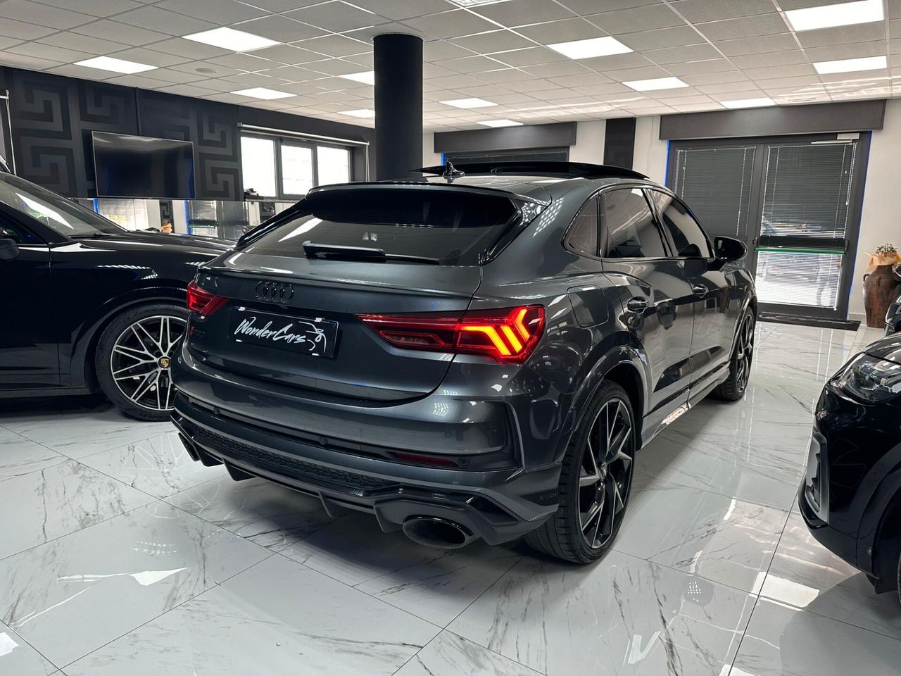 Audi RSQ3 Sportback Identity Black 2022 2.5 Benzina