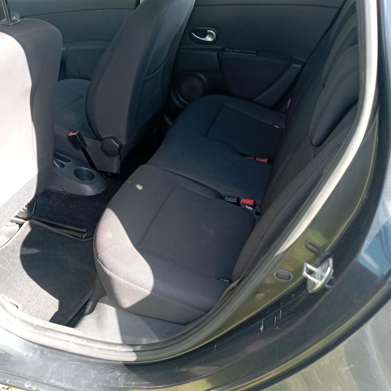 Renault Clio 1.2 16V SporTour Dynamique