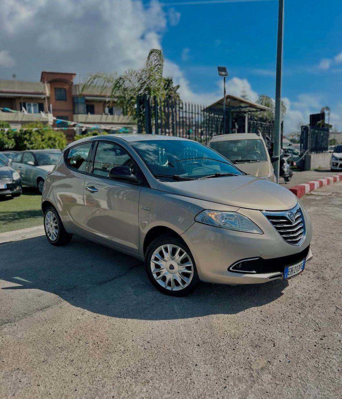Lancia Ypsilon 1.2 69 CV Diva DEL NORD
