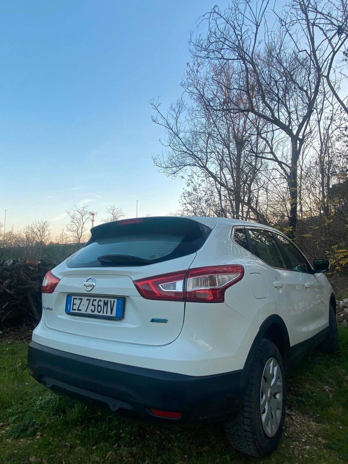 Nissan Qashqai 1.5 dCi Tekna 81kw pari al nuovo
