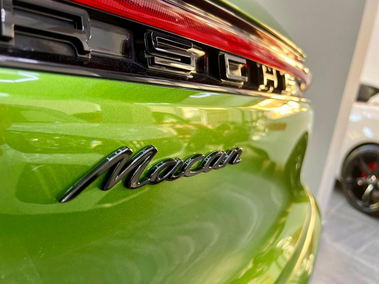 Porsche Macan 2.0 BENZINA 245CV PYTHON GREEN (GTS COLOR)