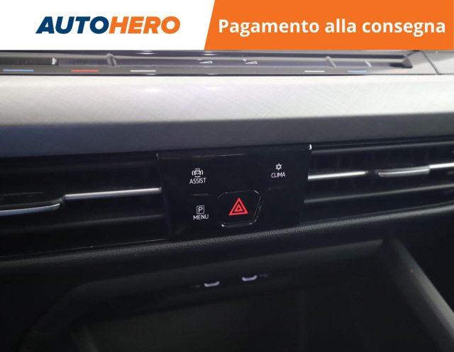 VOLKSWAGEN Golf 1.0 eTSI EVO DSG Life