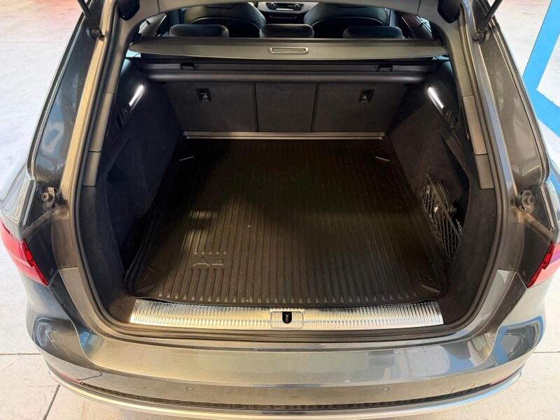 AUDI A4 5ª serie S4 Avant 3.0 TFSI quattro tip...