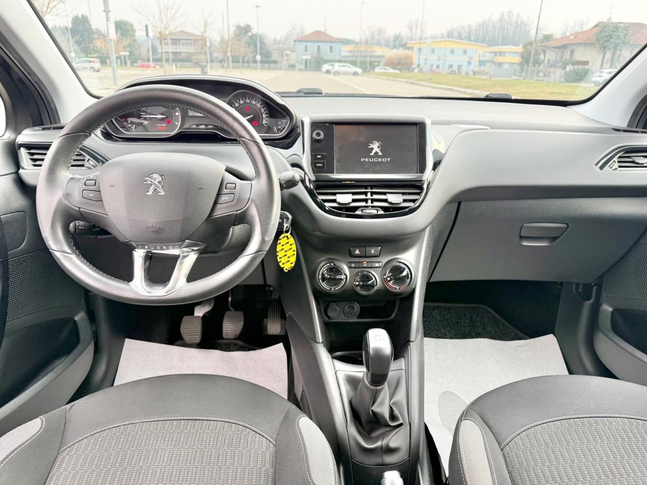 Peugeot 208 PureTech 82Cv 5P*Cerchi*Internet Connect