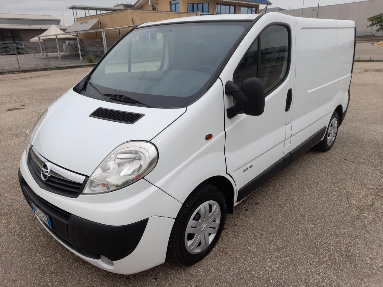 VIVARO GANCIO TRAINO