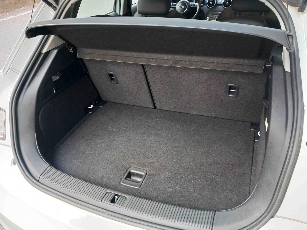 Audi A1 SPB 1.4TDI S-line UNIPRO - PERFETTA