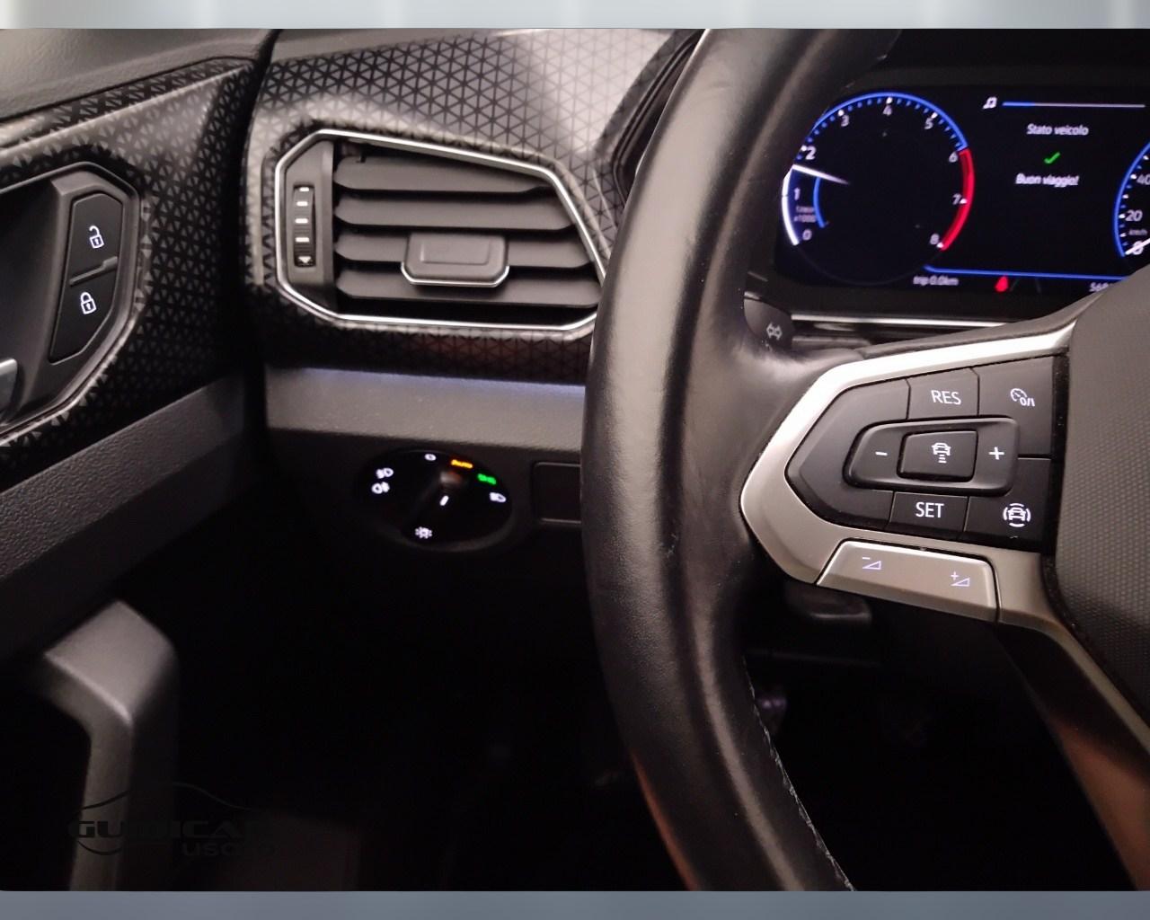 VOLKSWAGEN T-Cross 2019 - T-Cross 1.0 tsi Advanced 110cv