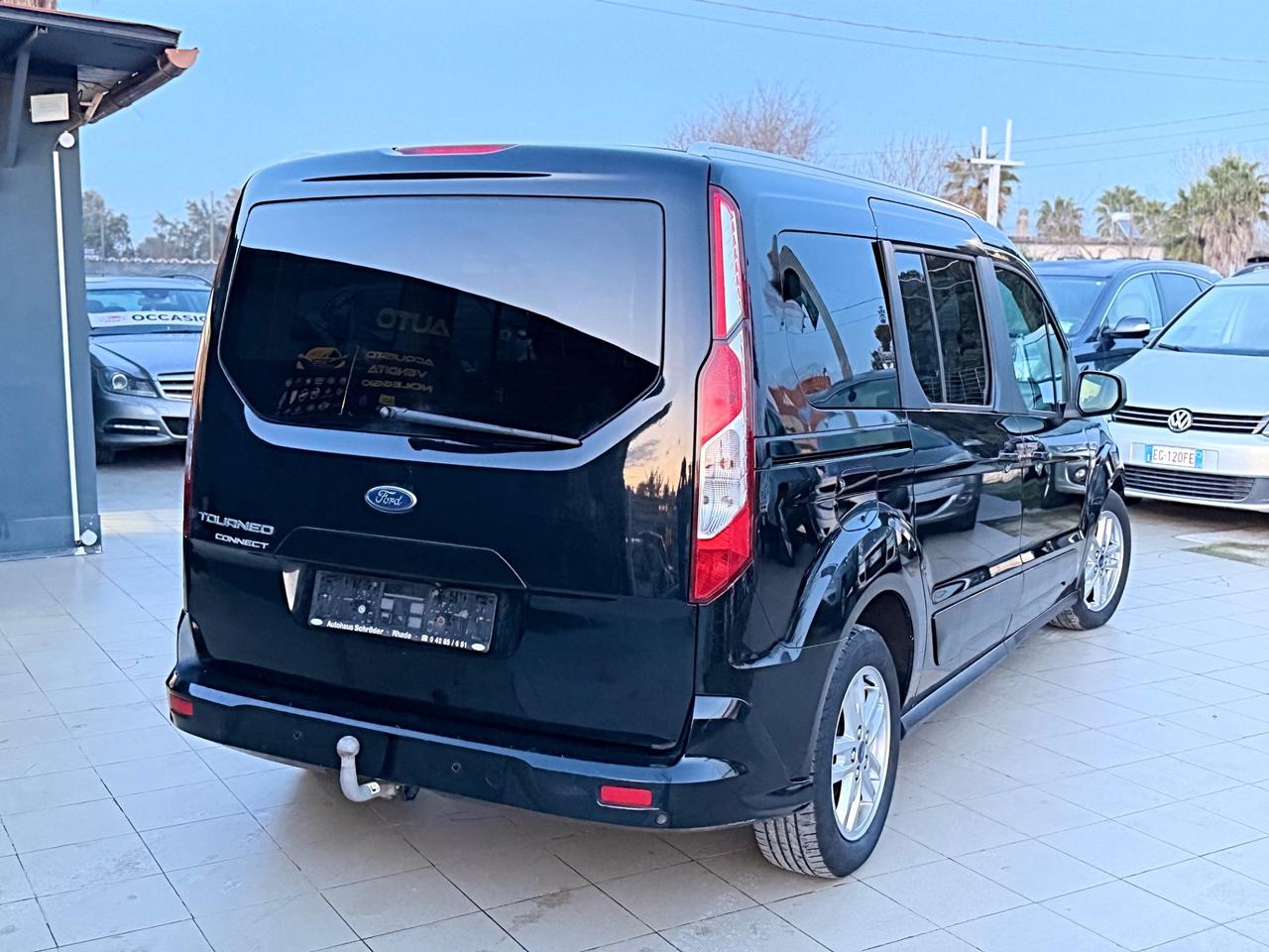 Ford Tourneo Connect 1.5 TDCi 120 CV aut. Titanium