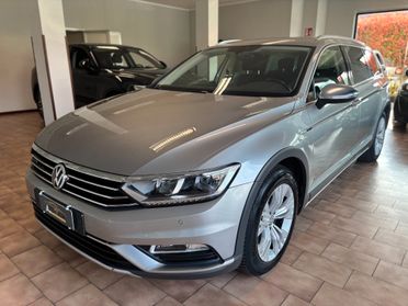 Volkswagen Passat Alltrack 2.0 tdi 4motion 190cv *TAGLIANDI CERTIFICATI VW*