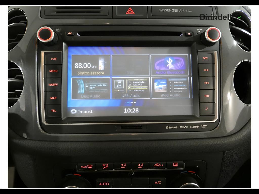 VOLKSWAGEN Tiguan 1ª serie - Tiguan 2.0 TDI 110 CV Sport & Style BlueMotion Technology