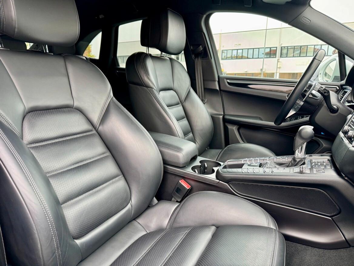 Porsche Macan 3.0 S Diesel full cerchi da 21''