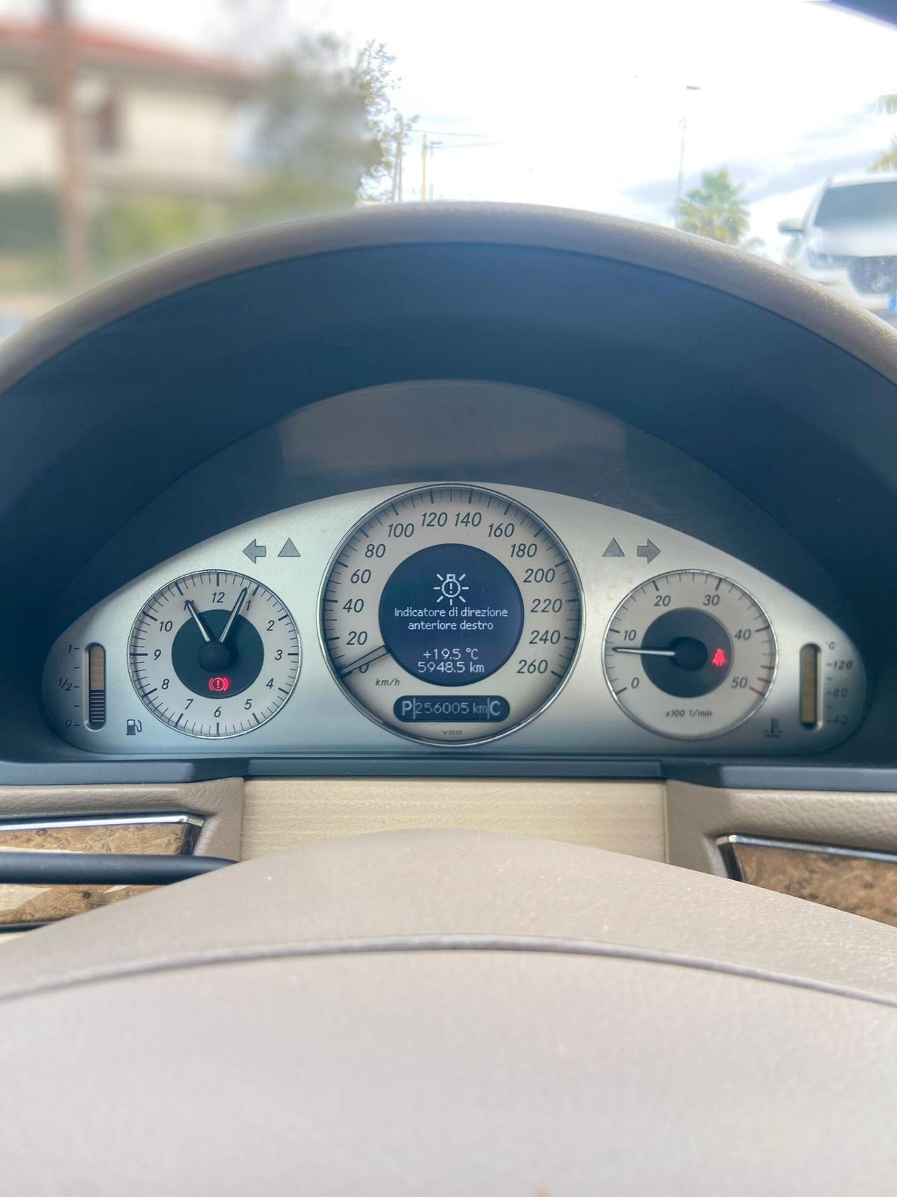 Mercedes-benz Classe E 320 CDI V6 cat AVANTGARDE SPORT