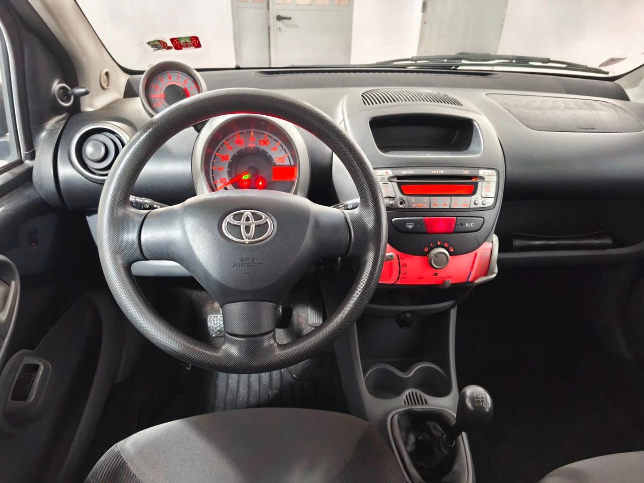 Toyota Aygo 1.0 12V VVT-i 5 porte