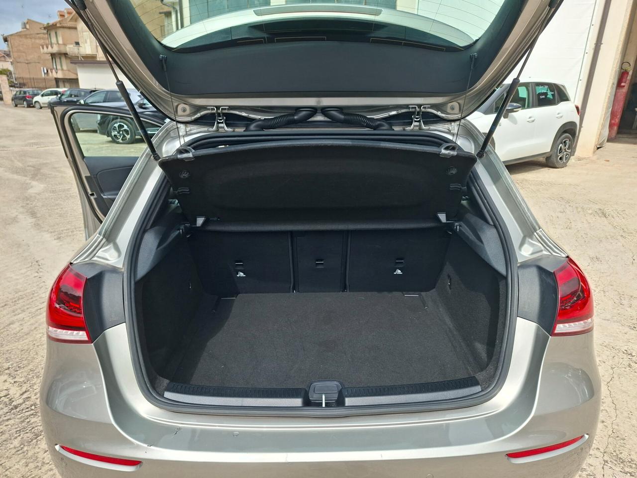 Mercedes-benz A 180 d Business