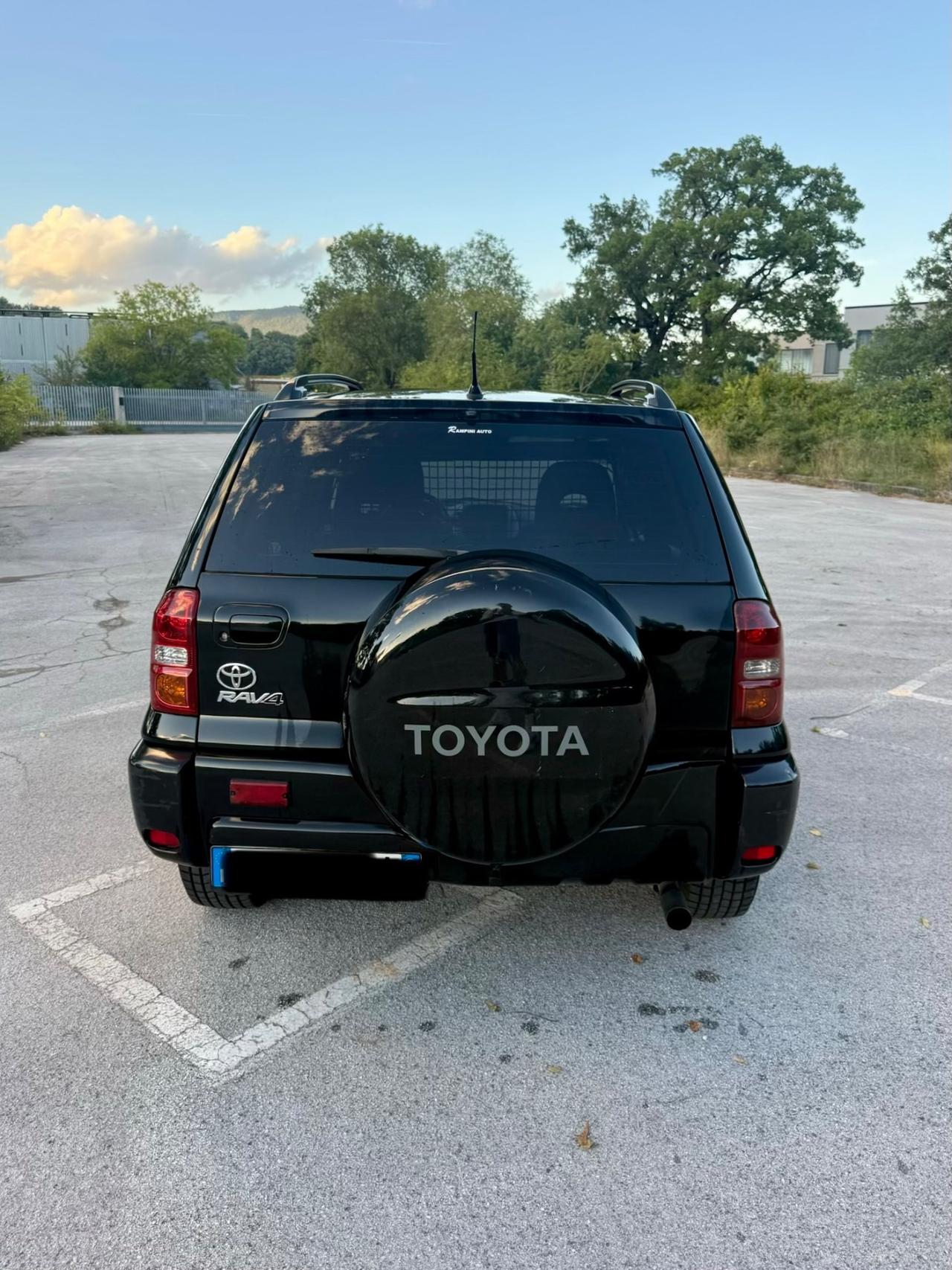 Toyota RAV4 2.0 Tdi D-4D trazione integrale NEOPATENTATI