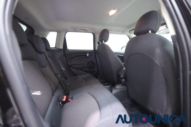 MINI Cooper 1.5 BUSINESS XL 5 PORTE AUTOMATICA
