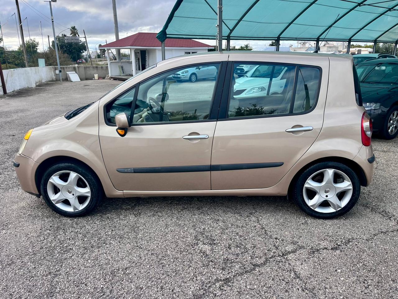 Renault Modus 1.5 dCi 82CV Luxe Dynamique