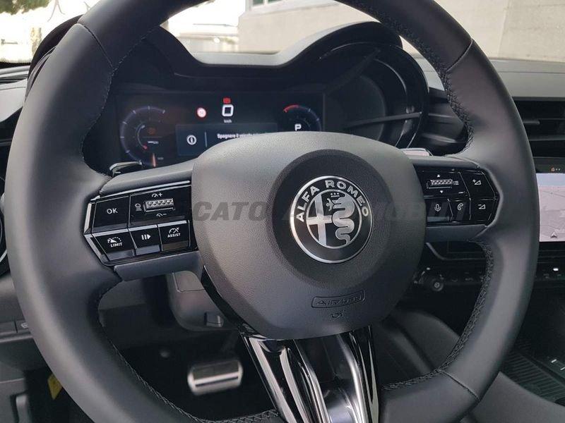Alfa Romeo Junior Junior 1.2 ibrida Speciale 145cv edct6