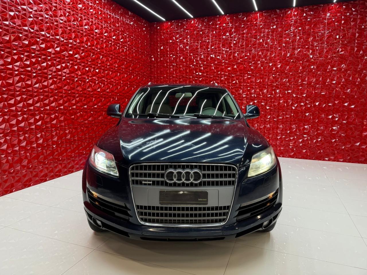 Audi Q7 3.0 V6 TDI 233CV quattro tiptronic 7 POSTI