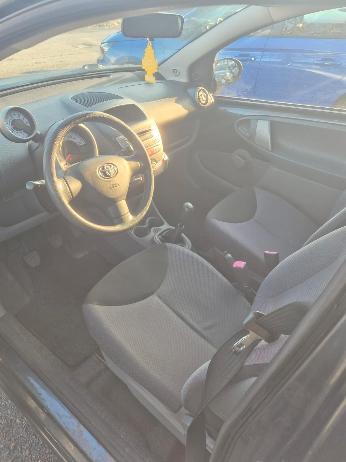 Toyota Aygo 1.0 12V VVT-i 3 porte Sol