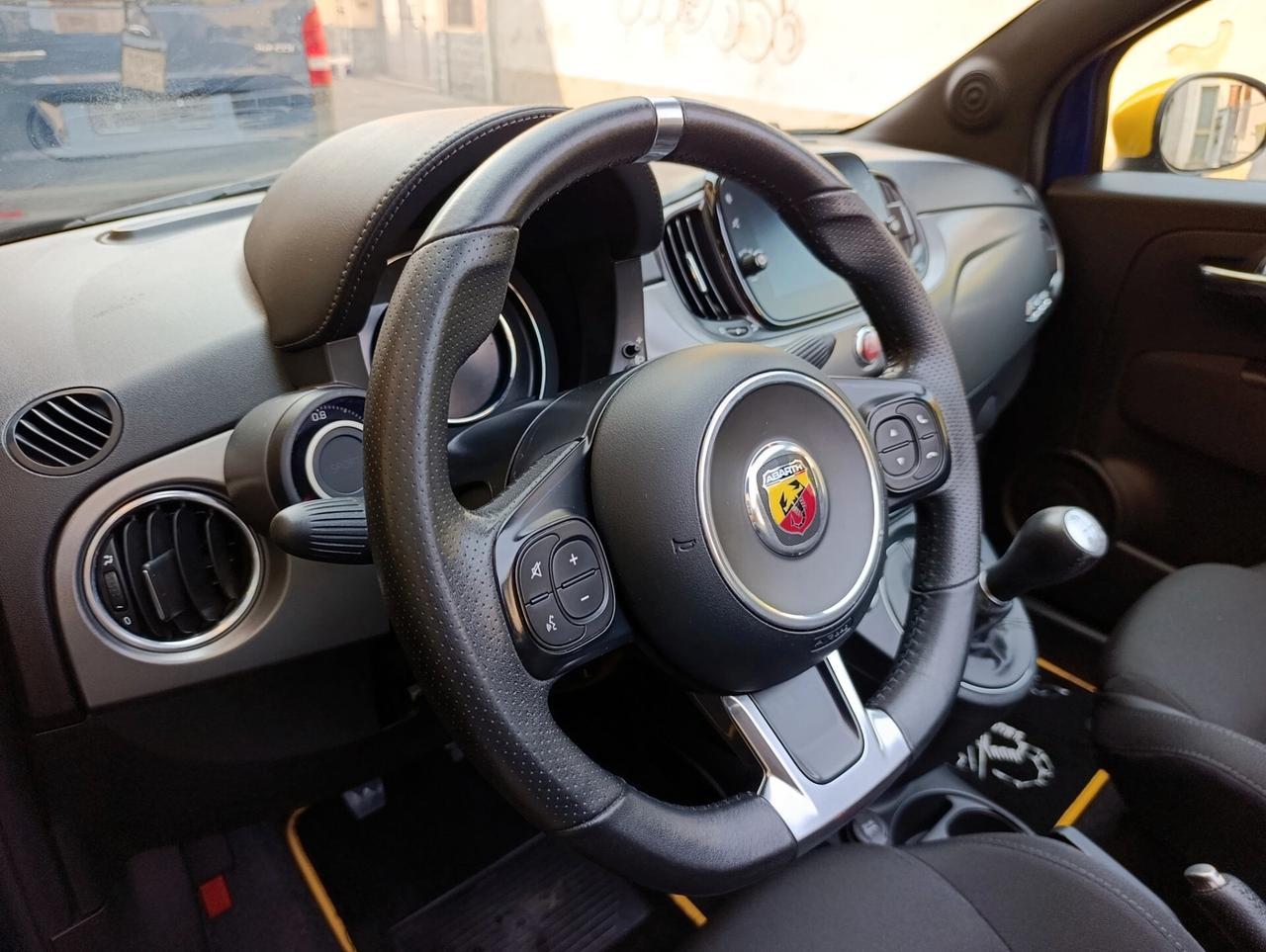 Abarth 595 C 1.4 Turbo T-Jet 160 CV Pista Cabriolet