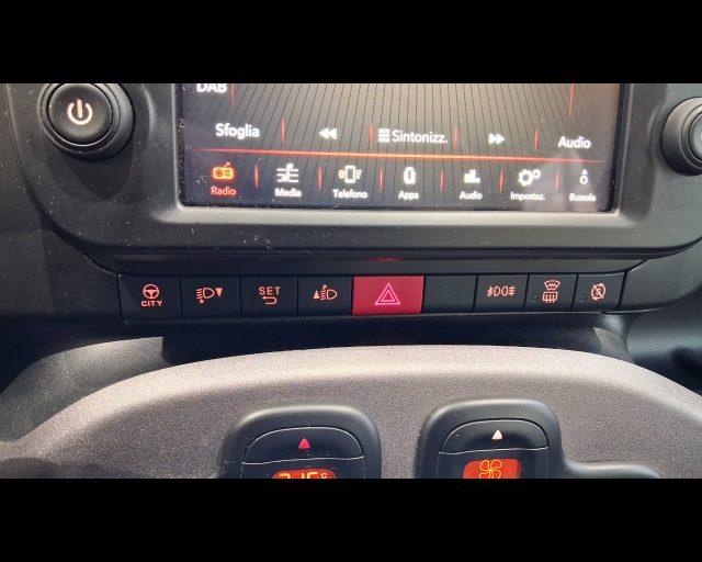 FIAT New Panda 1.0 firefly hybrid City Cross s&s 70cv