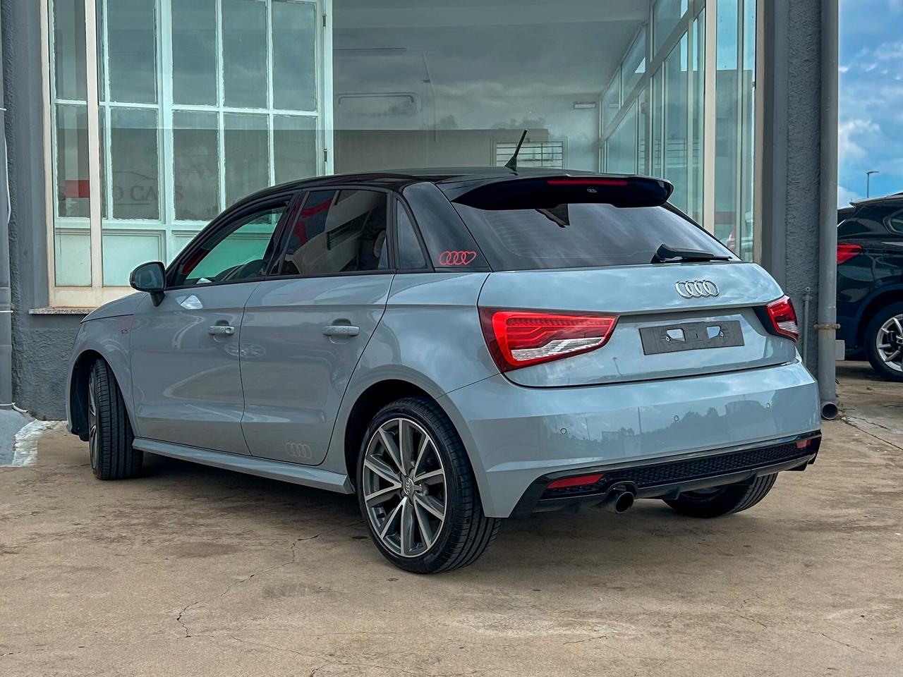 Audi A1 SPB 1.0 TFSI ultra Metal plus