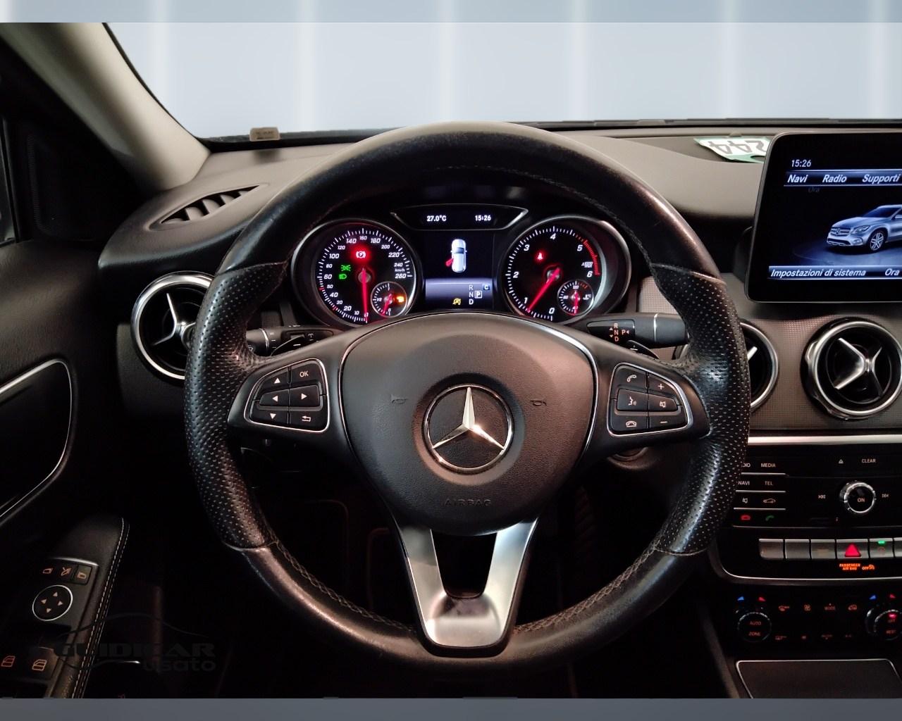 Mercedes-Benz GLA-X156 2017 - GLA 200 d Sport auto