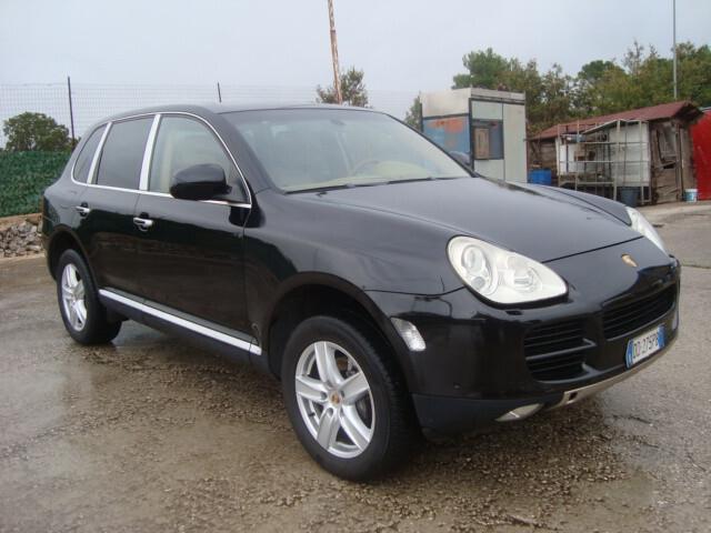 Porsche Cayenne 3.2 V6 Imp. GPL