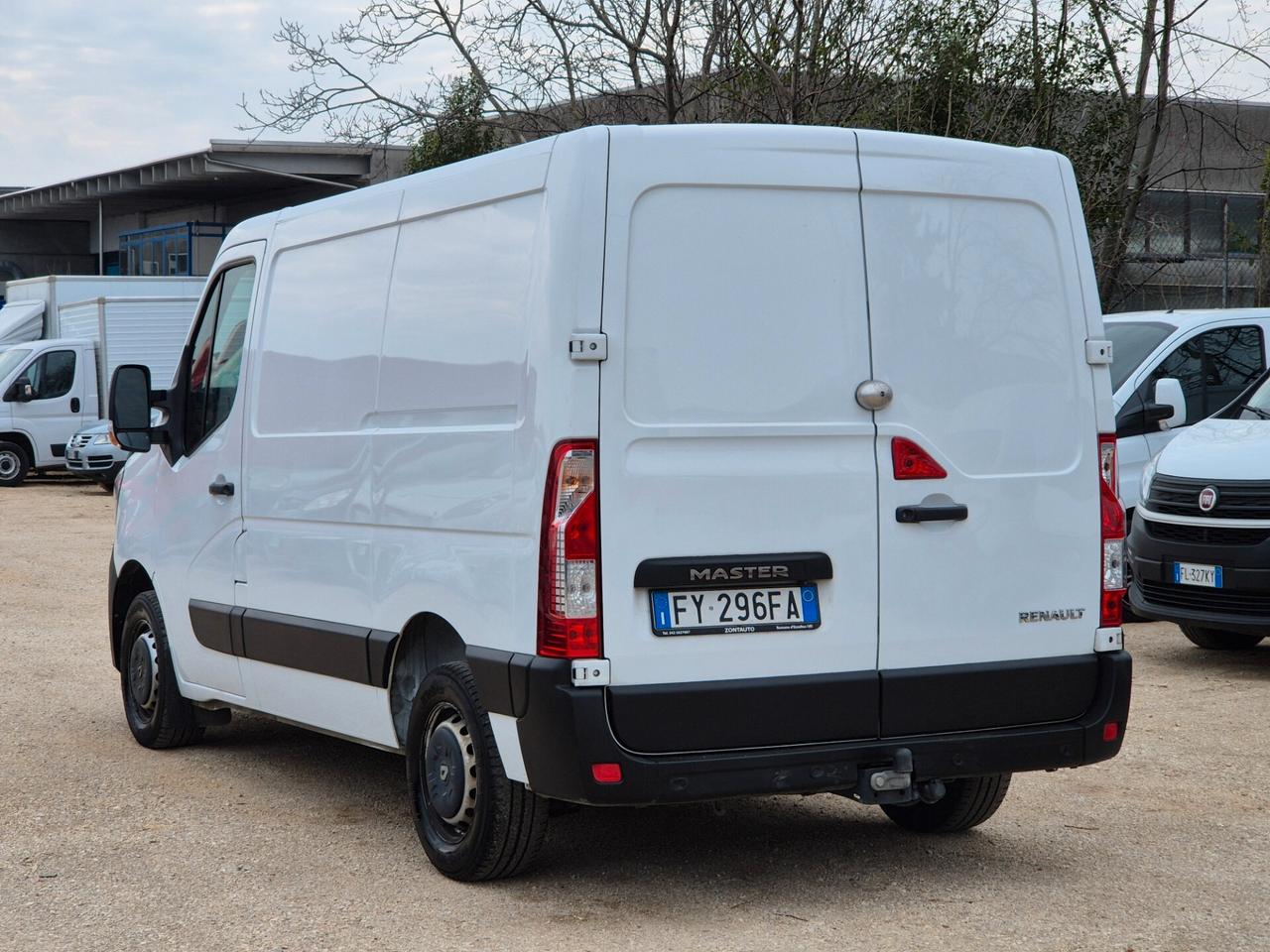 Renault Master L1H1 2.3 136cv