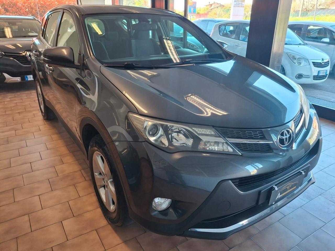Toyota RAV 4 2.0 d-4d Active 2wd 124cv mt