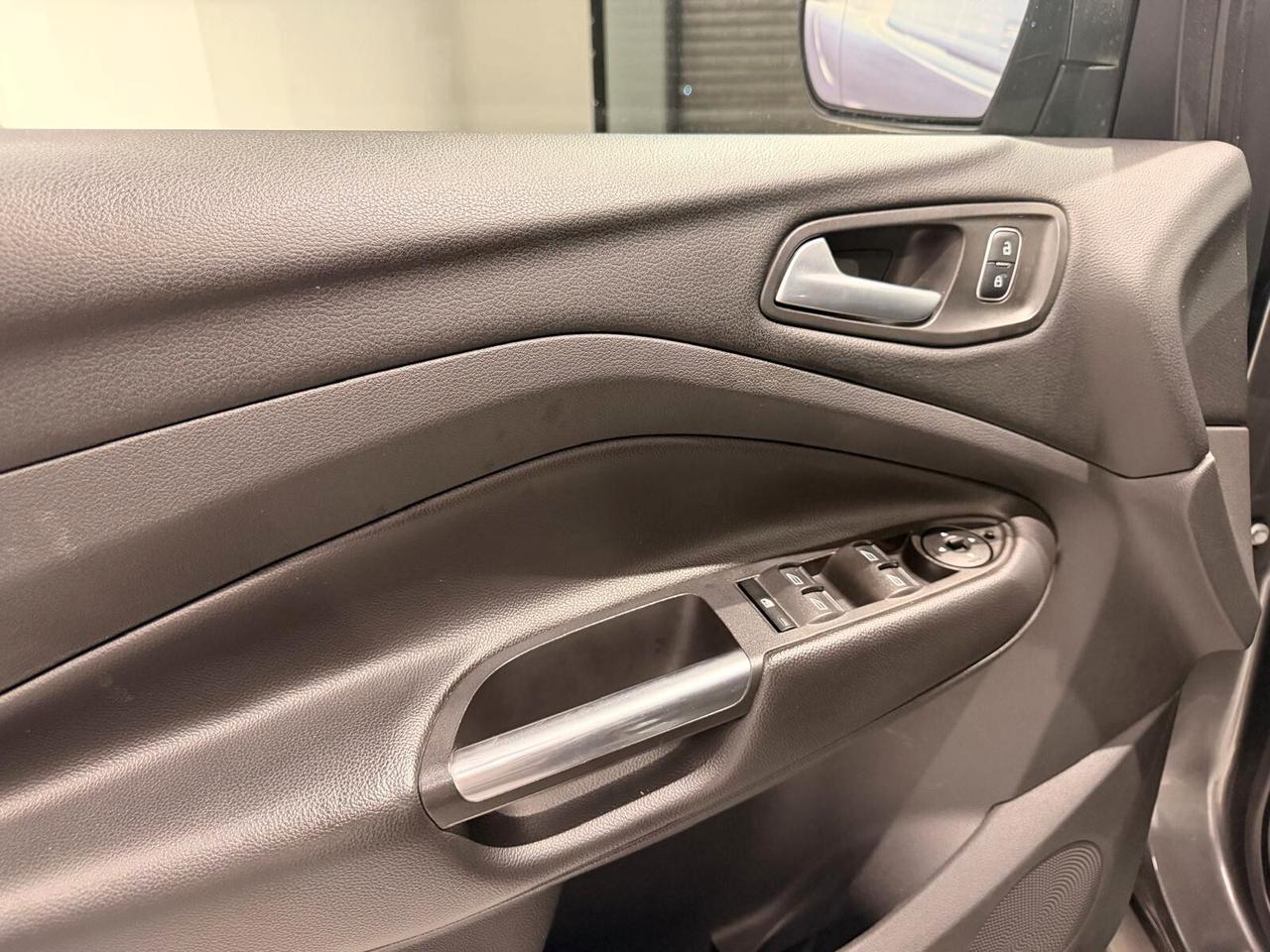 Ford Kuga 2.0 TDCI 150 CV S&S Titanium